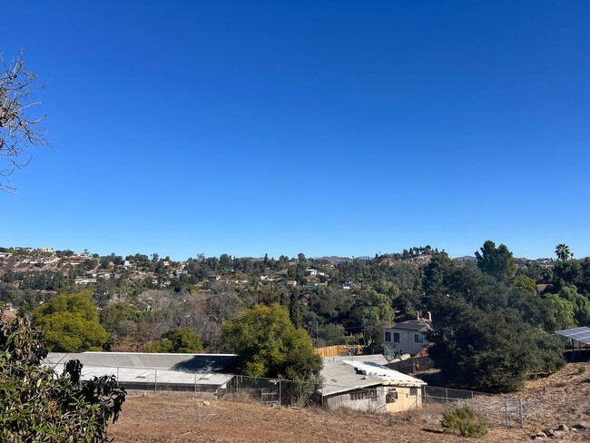 Building Photo - LOMITA ROAD Duplex