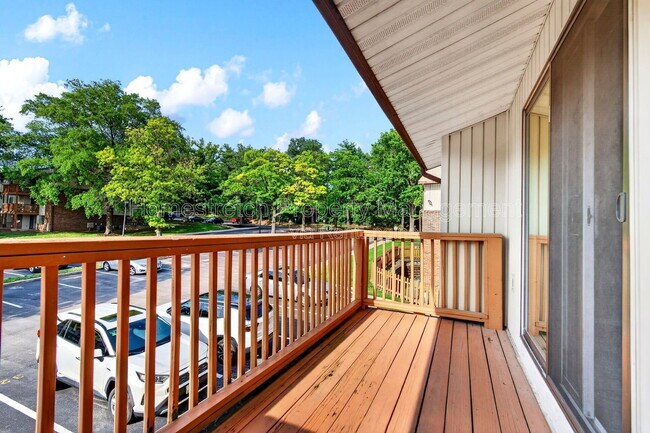 Building Photo - 1536 Springlet Ct