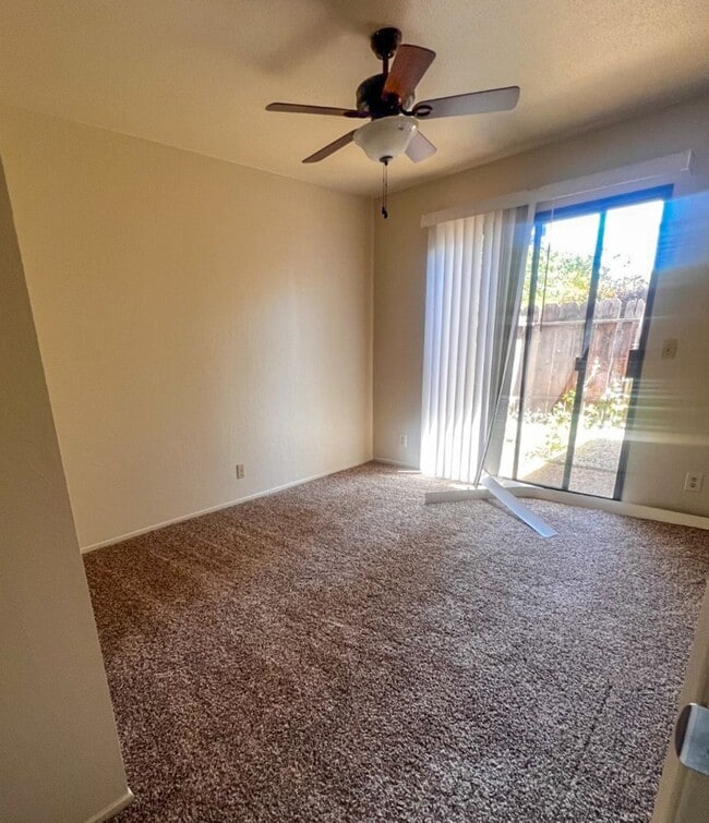 Building Photo - East Chico 3 Bedroom Home Near Bidwell Park