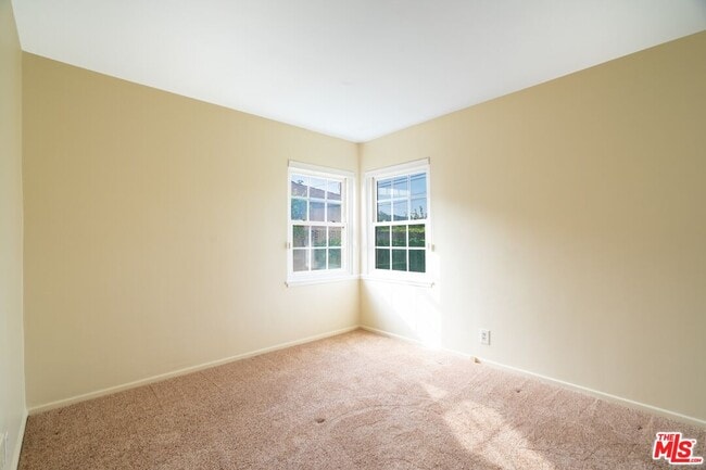 Building Photo - 12719 Rose Ave