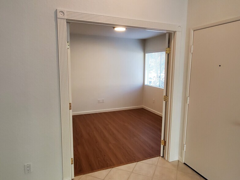 Building Photo - 11353 Avenida De Los Lobos