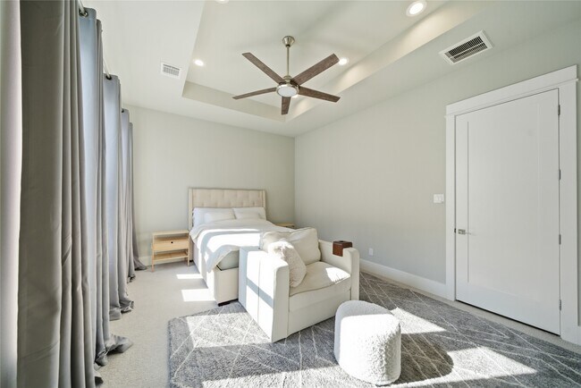 Building Photo - 1615 Wheeler Ave