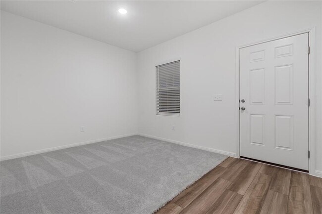 Building Photo - 337 Wedemeyer St