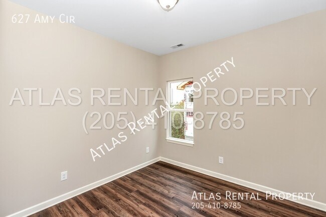 Building Photo - 627 Amy Circle Tuscaloosa, AL 35404