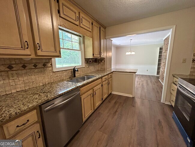 Building Photo - 115 Shady Grove Ln
