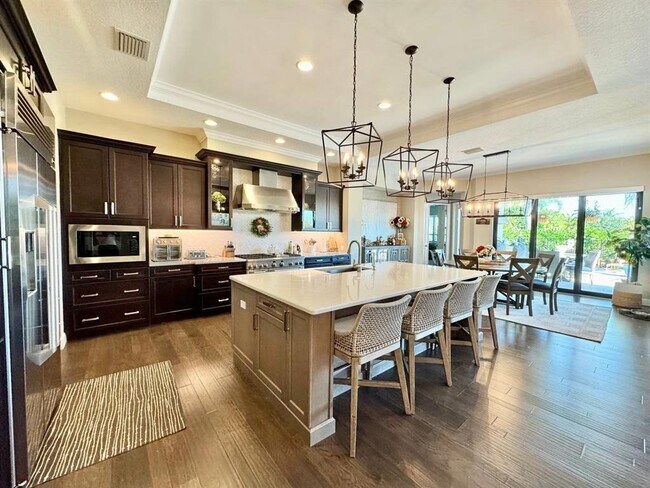 Building Photo - 10605 Sabella Dr