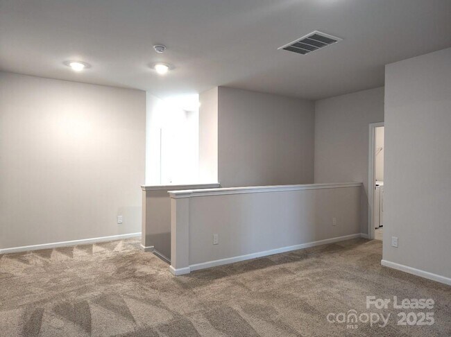 Building Photo - 3327 Glenn Hope Wy