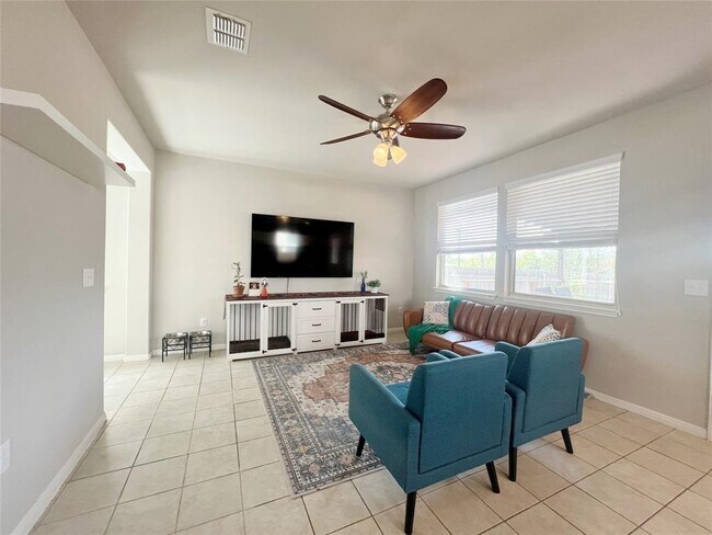 Building Photo - 5303 Marsh Ln