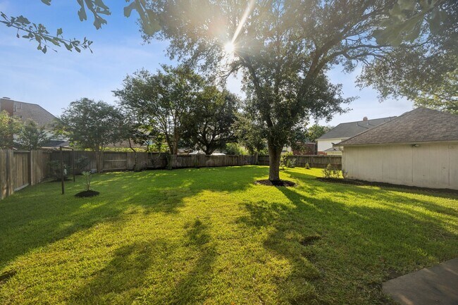 Building Photo - 16802 Willow Bend Ct