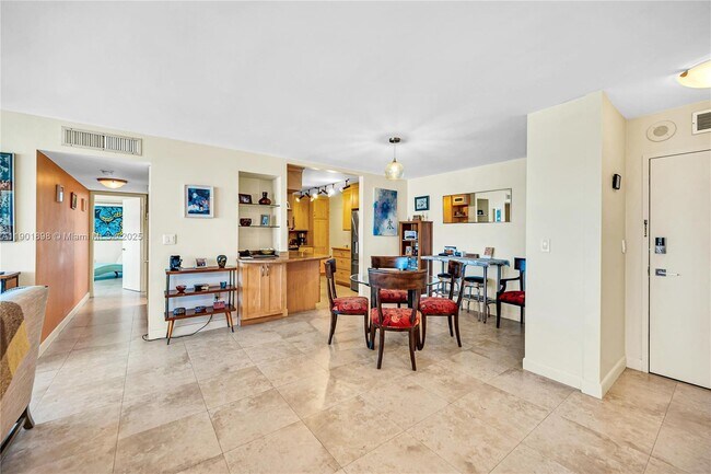 Building Photo - 11 Island Ave