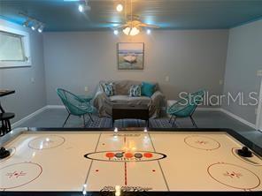 Building Photo - 525 Bay St