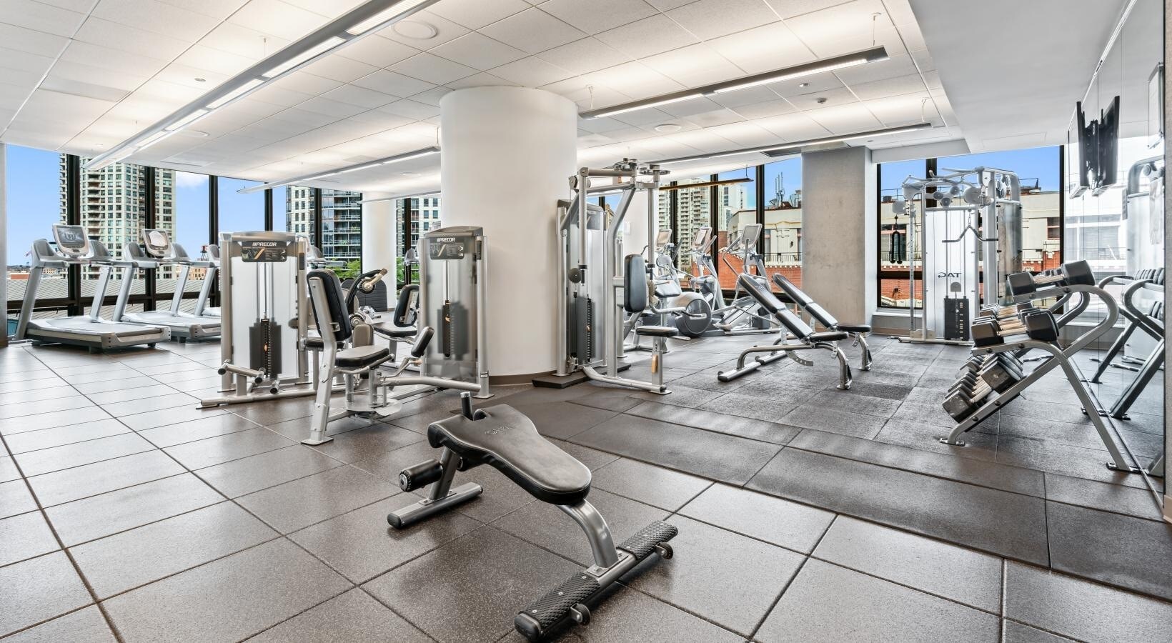 Building Photo - 444 N Orleans St