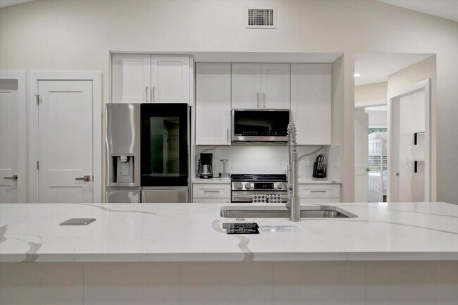 Building Photo - 7724 Simon Ridge Ct