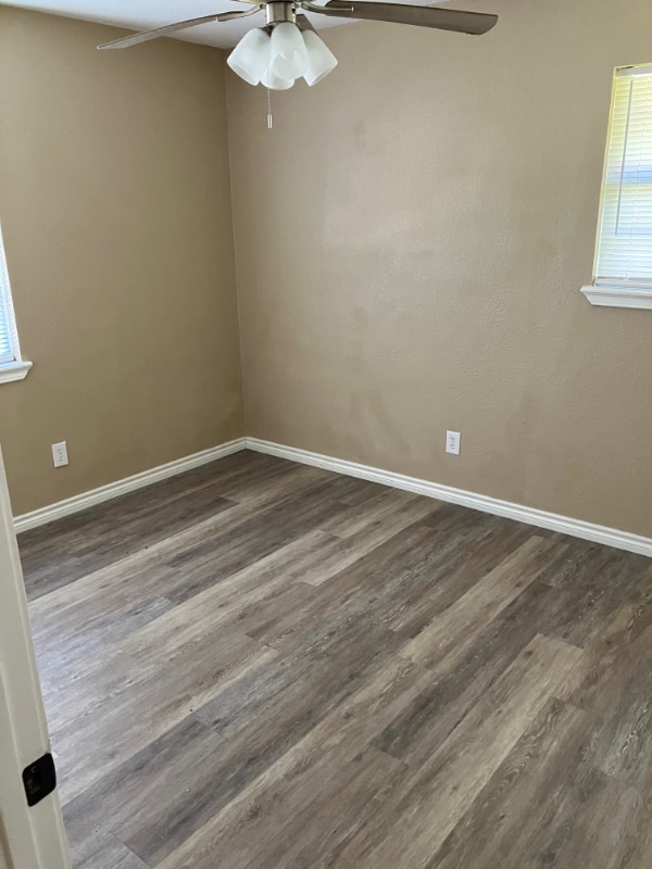 Building Photo - 128 Faires Ln
