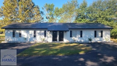 Building Photo - 36 Live Oak Loop