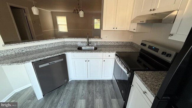 Building Photo - 18715 Martins Landing Dr