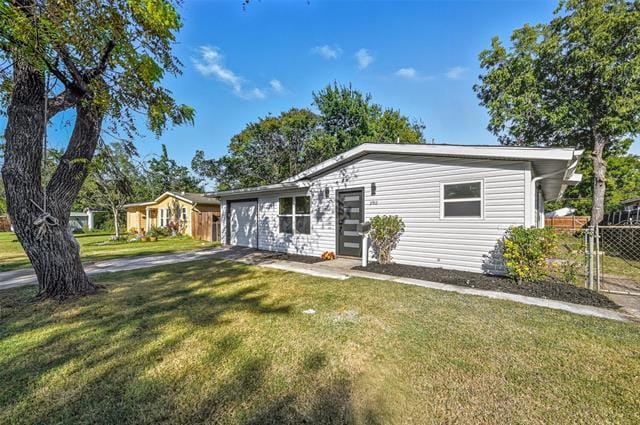 Building Photo - 2912 Charles Dr