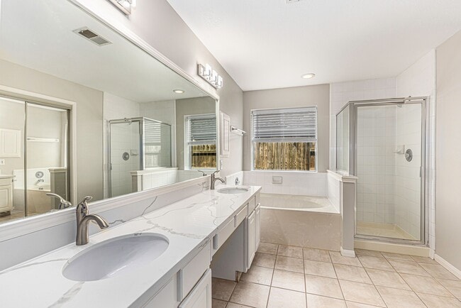 Building Photo - 3603 Beacon Hill Dr
