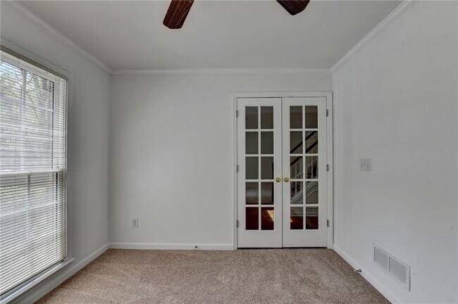 Building Photo - 6535 Ganton Dr