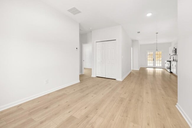 Building Photo - 4400 Ross Estates Ct SW