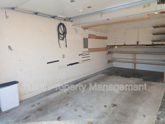 Building Photo - 5138 Woodmark Dr