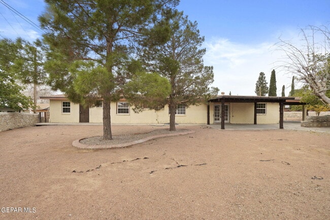 Building Photo - 1150 Stanley St