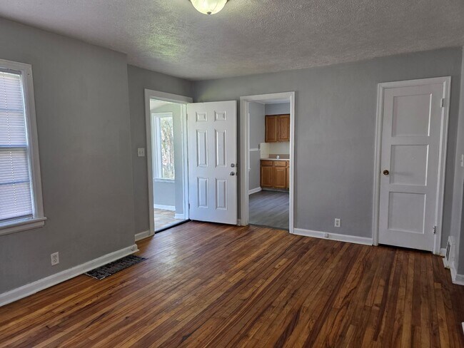 Building Photo - 1236 Terrace Ave