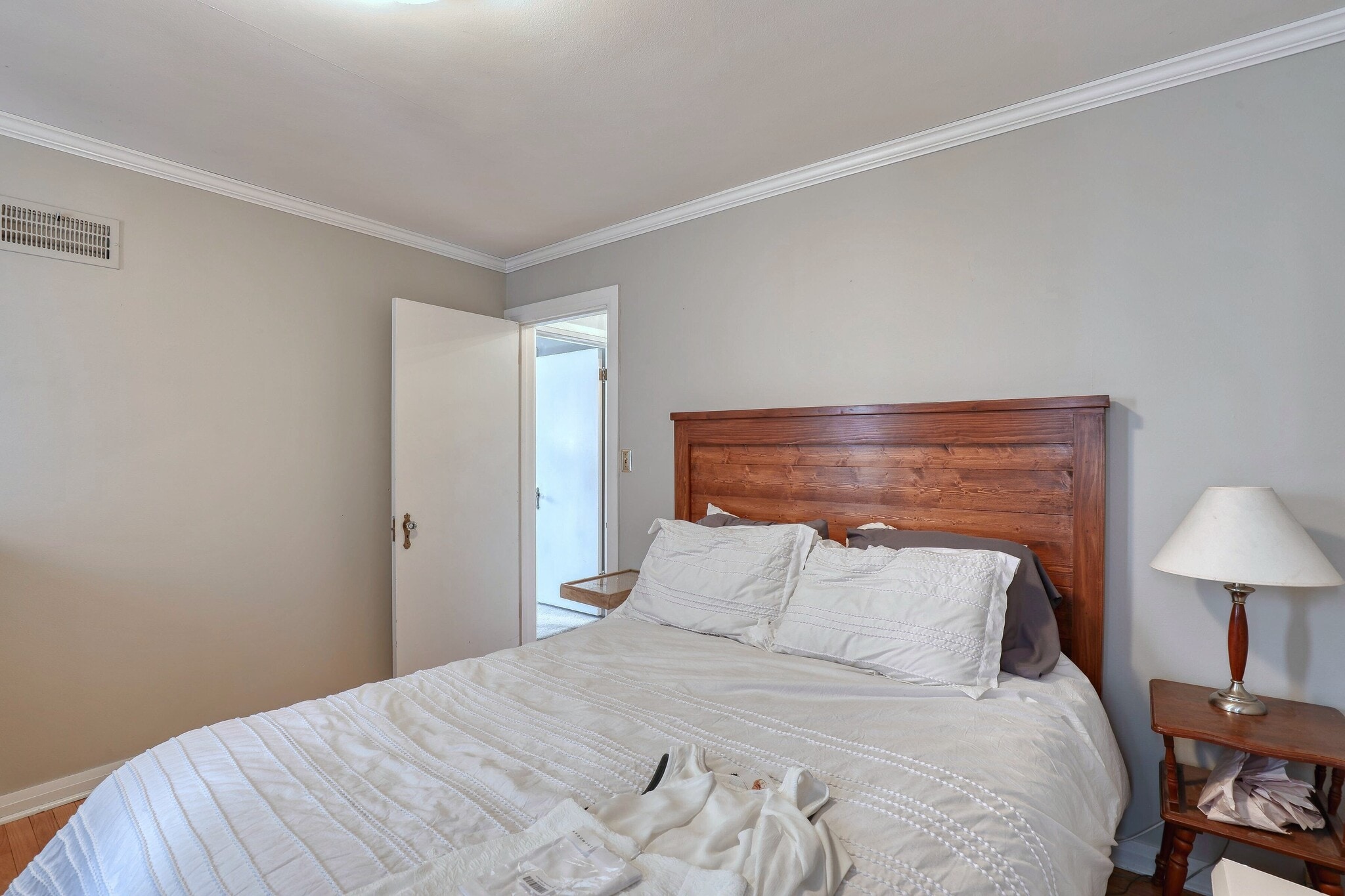 Building Photo - 6132 W Wells St