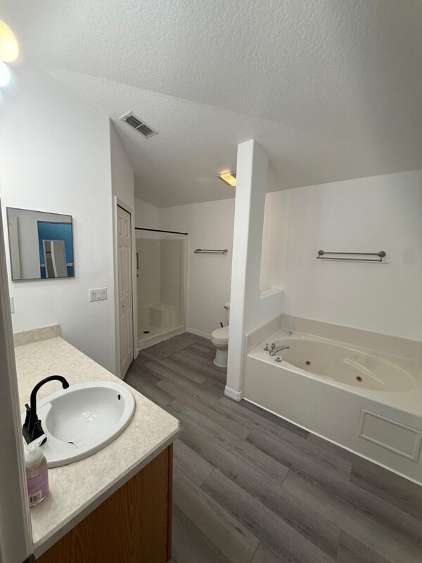 Building Photo - 510 Heather Hill Blvd