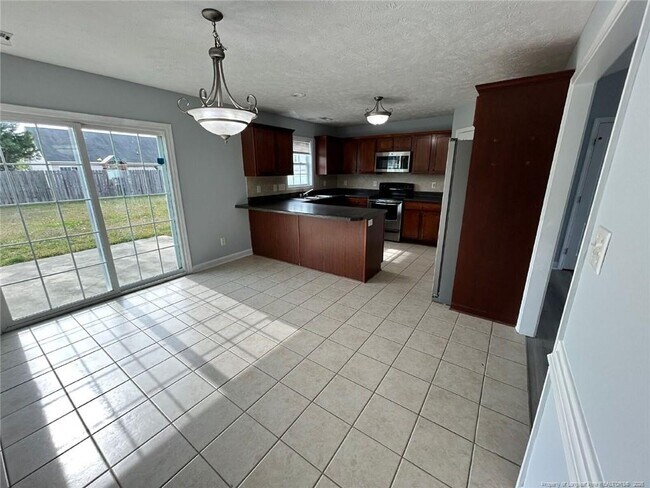 Building Photo - 231 Brightwood Dr