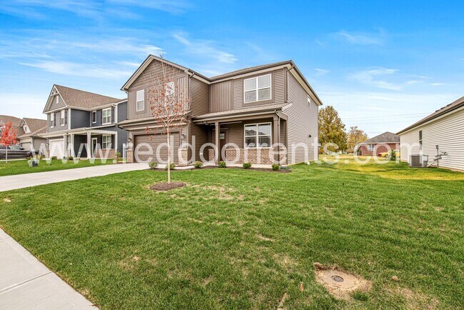 Building Photo - ? Move In Now and Get 6 Months of the Resi...