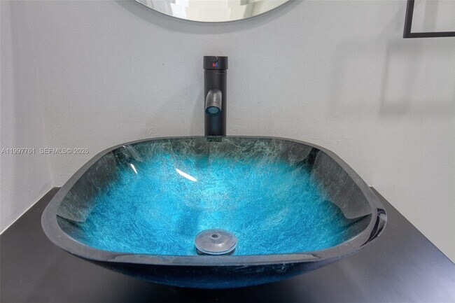 Building Photo - 5363 SW 38th Ave