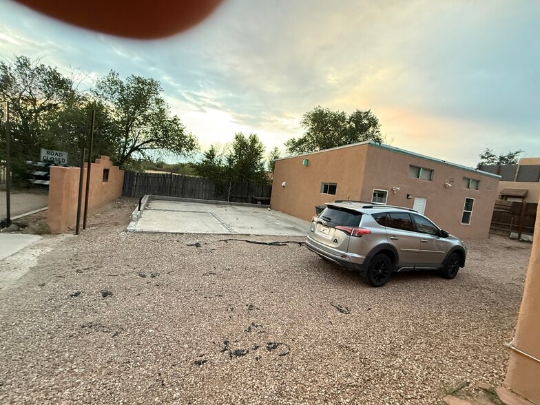 Building Photo - 1215 Gallegos Ln