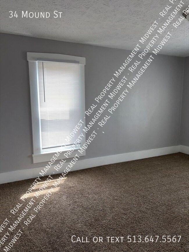 Building Photo - 34 Mound St