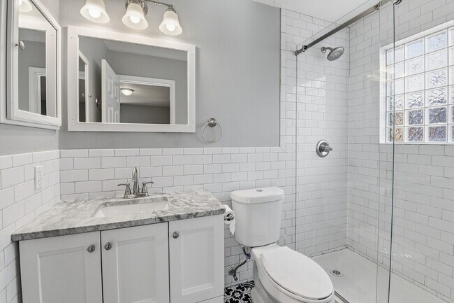 Building Photo - $3,045.95, 3 bed, 2 bath house in Denver with Fenced in Yard and In Unit Laundry!