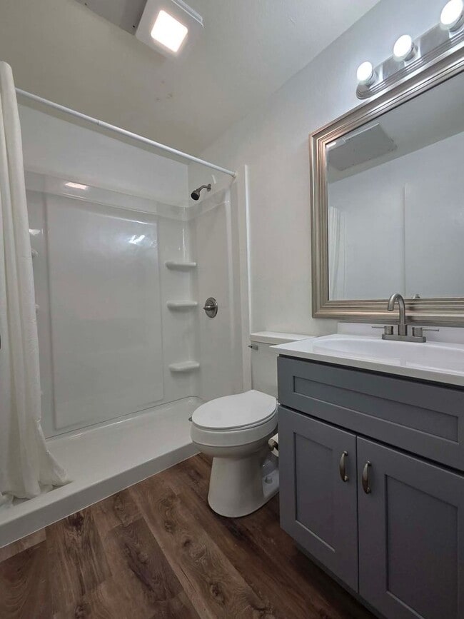 Building Photo - AR6290