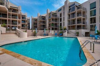 Building Photo - 1145 Pacific Beach Dr