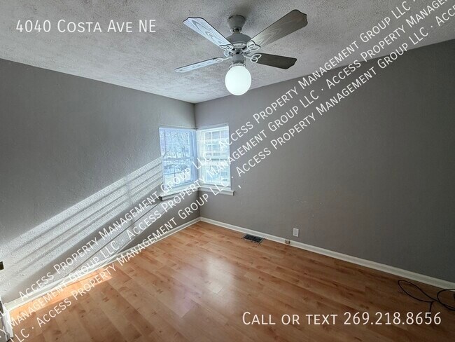 Building Photo - 4040 Costa Ave NE