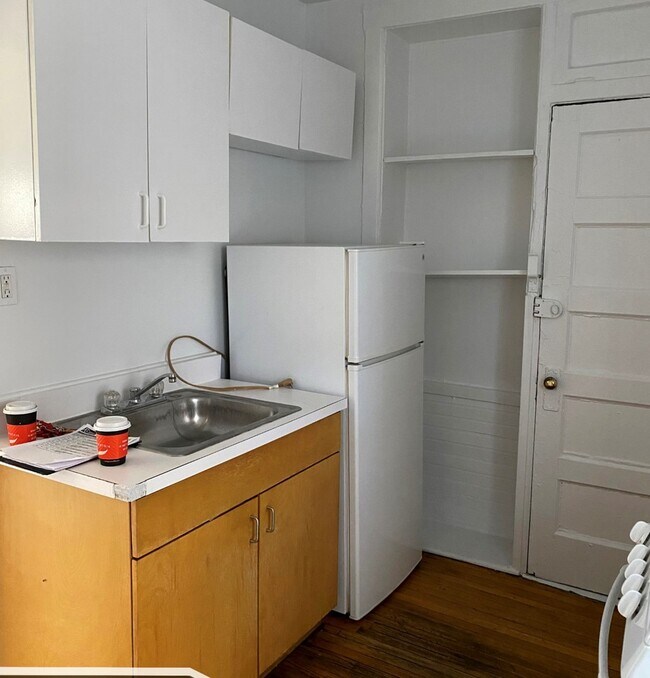 Building Photo - 2706 N Spaulding Ave