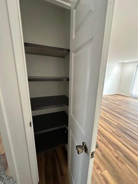 Building Photo - 2329 Obetz Dr