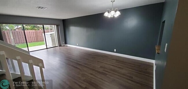 Building Photo - 4707 NW 82nd Ave