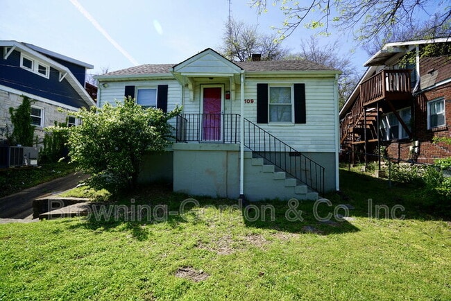 Building Photo - 2109 12th Ave S