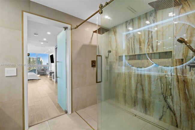 Building Photo - 90 SW 3rd St