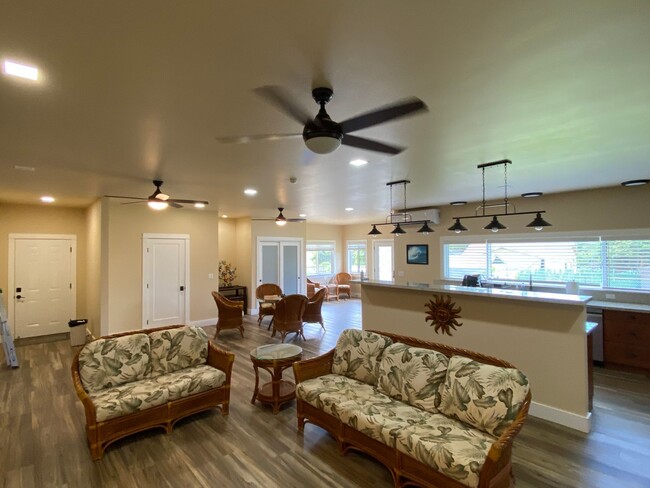 Building Photo - Brand new, Furnished Kapaa 3 Bed 2.5 Bath