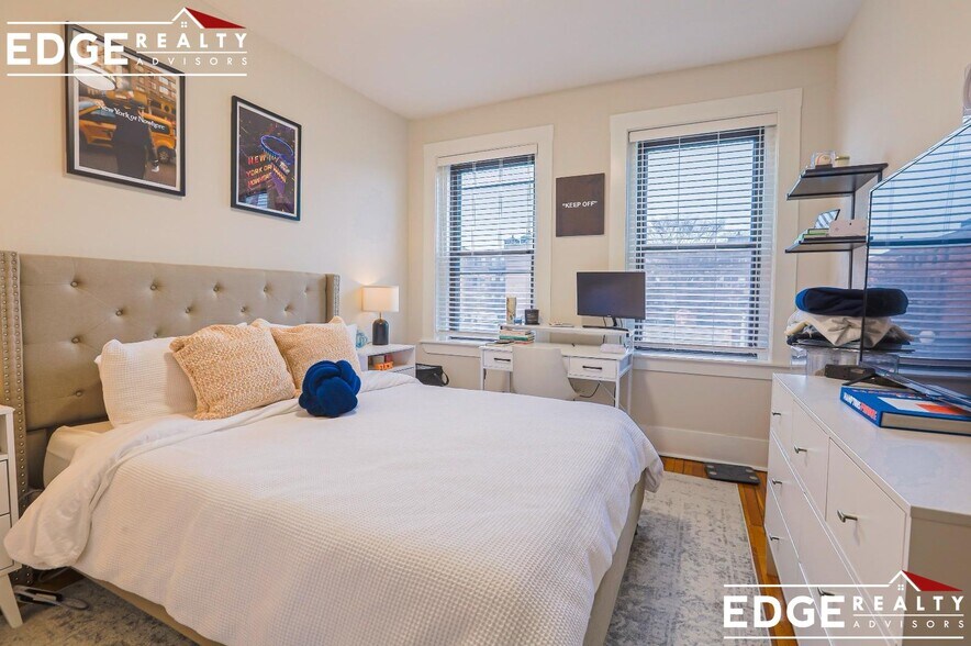 Building Photo - 11 Gorham St