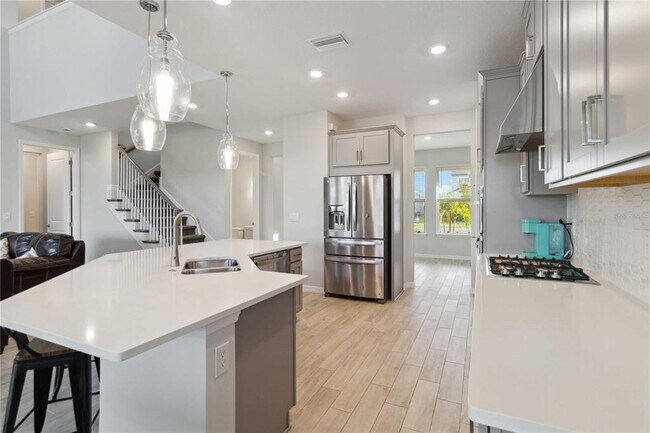 Building Photo - 5660 Blue Reef Pl