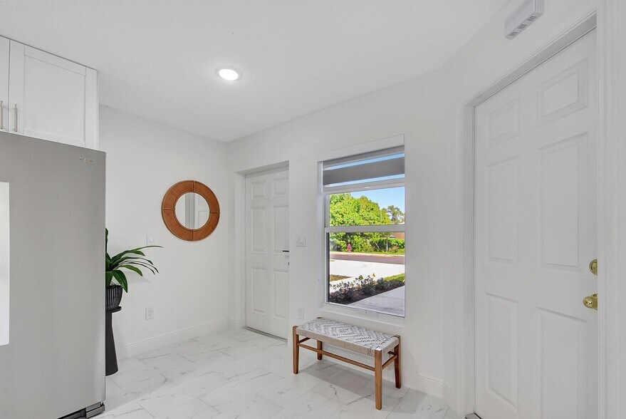 Building Photo - 3871 Patio Ct