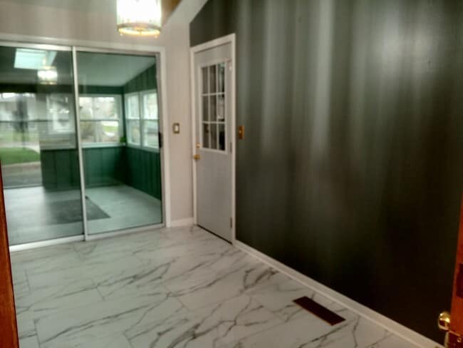 Building Photo - 4N580 Chatham Ct