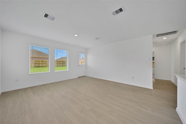 Building Photo - 16522 Ithaca Pheasant Dr