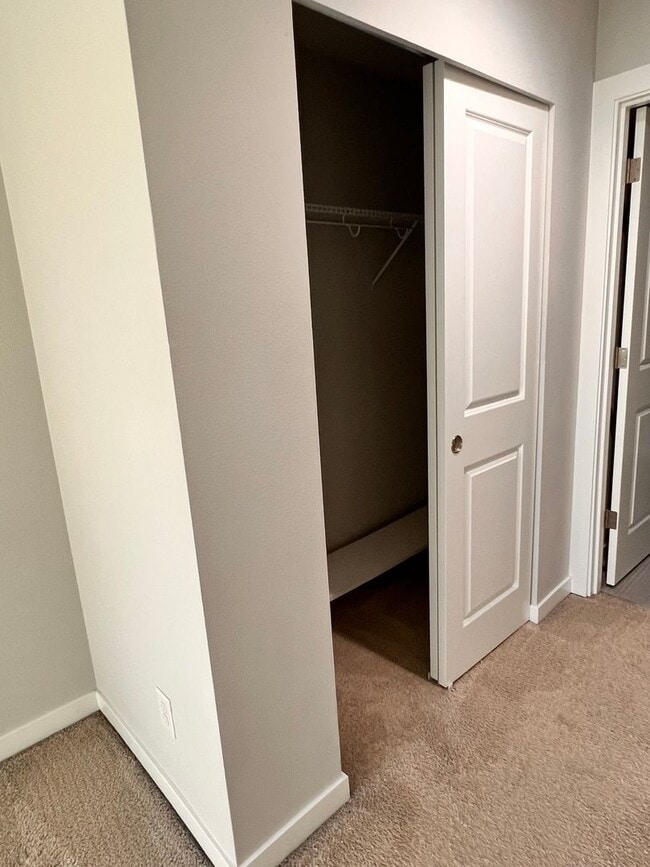 Building Photo - 3Bd/3Ba Lynnwood Townhouse